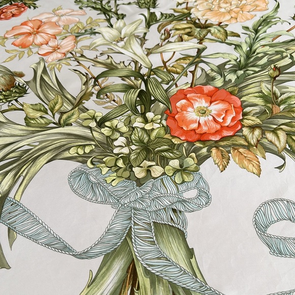 Hermes Accessories - Hermes Carre 90 Silk 100 Scarf